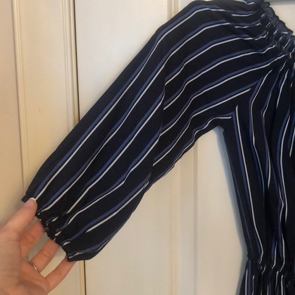 *BNWOT* Hollister Jump Suit - Picture 2 of 8